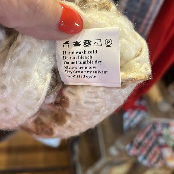 Sweater - Picture 7 of 7